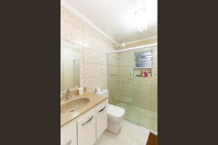 Casa à venda com 240m², 2 quartos e 2 vagasBanheiro 2
