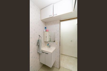 Casa à venda com 240m², 2 quartos e 2 vagasBanheiro 1