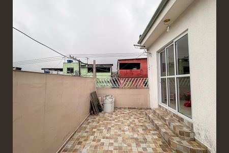 Casa à venda com 240m², 2 quartos e 2 vagasQuintal