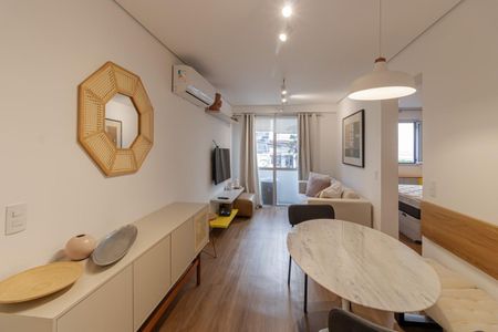 Sala de apartamento para alugar com 1 quarto, 50m² em Itaim Bibi, São Paulo