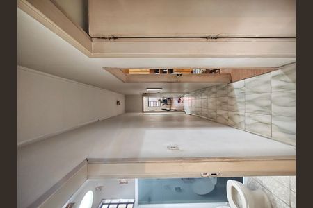 Casa à venda com 320m², 3 quartos e 5 vagasCorredor - Quartos
