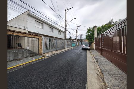 Casa à venda com 320m², 3 quartos e 5 vagasVista da rua