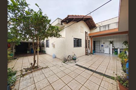 Casa à venda com 320m², 3 quartos e 5 vagasQuintal