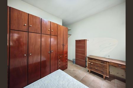 Casa à venda com 320m², 3 quartos e 5 vagasSuíte 