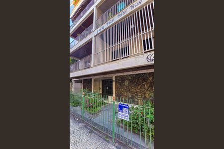 Apartamento para alugar com 98m², 2 quartos e 1 vaga Apartamento para alugar com 98m², 2 quartos e 1 vagaFachada do Prédio com placa