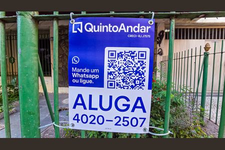 Apartamento para alugar com 98m², 2 quartos e 1 vaga Apartamento para alugar com 98m², 2 quartos e 1 vagaFachada do Prédio com placa