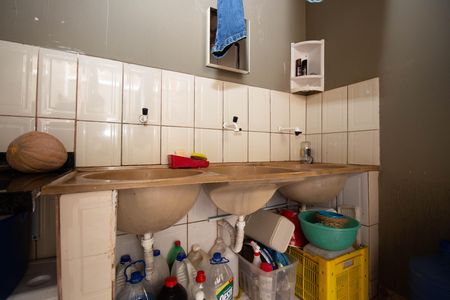 Casa à venda com 350m², 6 quartos e 3 vagas Casa à venda com 350m², 6 quartos e 3 vagasÁrea de Serviço