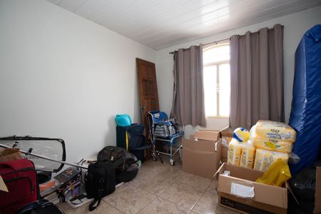 Casa à venda com 350m², 6 quartos e 3 vagas Casa à venda com 350m², 6 quartos e 3 vagasQuarto 6