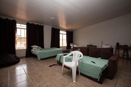 Casa à venda com 350m², 6 quartos e 3 vagas Casa à venda com 350m², 6 quartos e 3 vagasSala 1