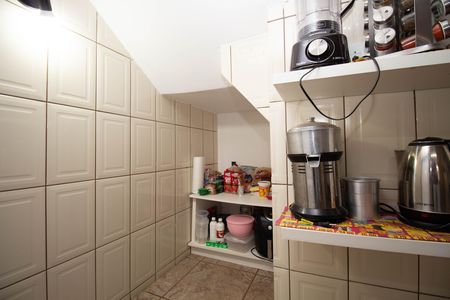 Casa à venda com 350m², 6 quartos e 3 vagas Casa à venda com 350m², 6 quartos e 3 vagasCozinha
