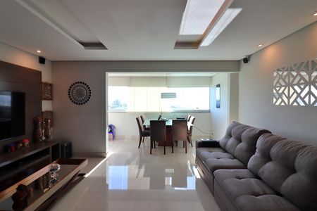 Apartamento à venda com 84m², 2 quartos e 2 vagasSala 