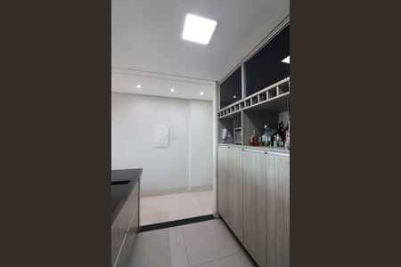 Apartamento à venda com 84m², 2 quartos e 2 vagasCozinha e Área de Serviço
