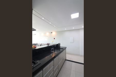 Apartamento à venda com 84m², 2 quartos e 2 vagasCozinha e Área de Serviço