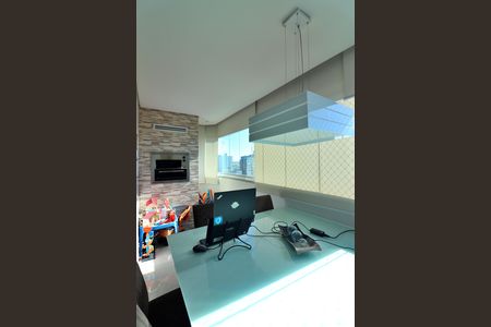 Apartamento à venda com 84m², 2 quartos e 2 vagasVaranda gourmet