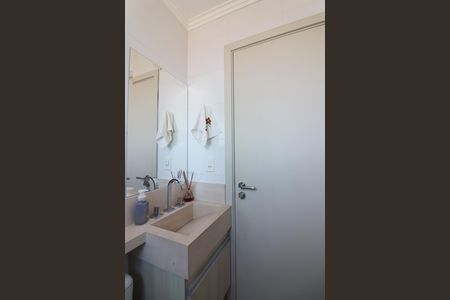 Apartamento à venda com 84m², 2 quartos e 2 vagasBanheiro Social