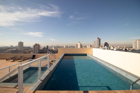 Studio para alugar com 25m², 1 quarto e sem vaga Studio para alugar com 25m², 1 quarto e sem vagaÁrea comum - Piscina