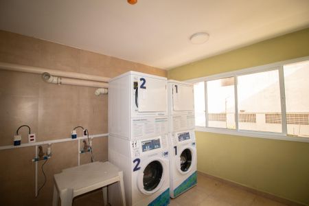 Studio para alugar com 25m², 1 quarto e sem vaga Studio para alugar com 25m², 1 quarto e sem vagaLavanderia