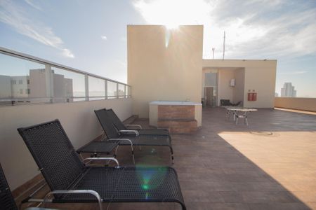 Studio para alugar com 25m², 1 quarto e sem vaga Studio para alugar com 25m², 1 quarto e sem vagaÁrea comum - Piscina