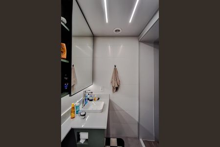 Banheiro de kitnet/studio à venda com 1 quarto, 27m² em Vila Mariana, São Paulo