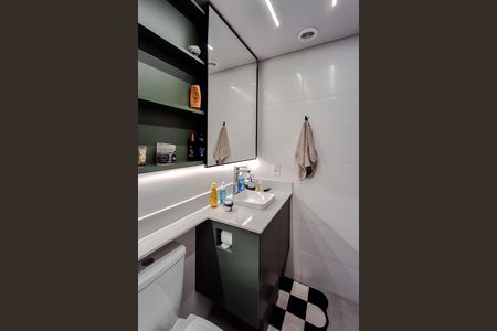 Banheiro de kitnet/studio à venda com 1 quarto, 27m² em Vila Mariana, São Paulo