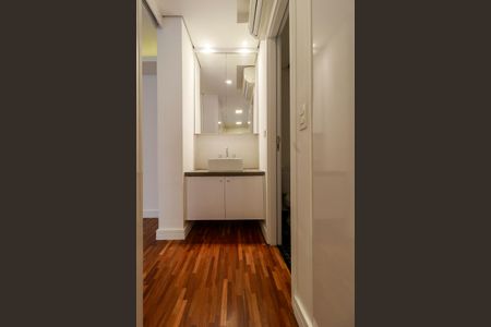 Apartamento à venda com 49m², 1 quarto e 1 vaga Apartamento à venda com 49m², 1 quarto e 1 vagaSuíte - Banheiro