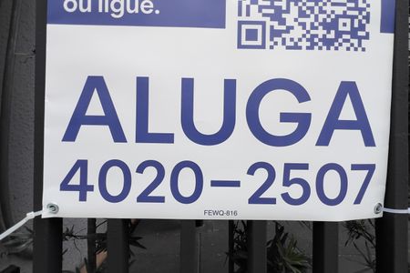 Apartamento para alugar com 55m², 2 quartos e 1 vaga Apartamento para alugar com 55m², 2 quartos e 1 vagaFEWQ-816