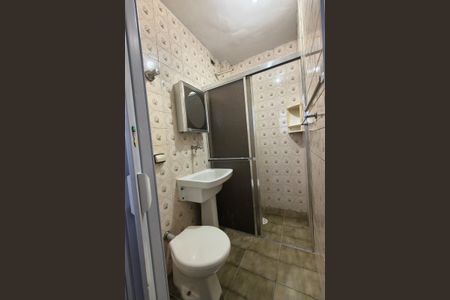 Studio para alugar com 28m², 0 quarto e sem vaga Studio para alugar com 28m², 0 quarto e sem vagaBanheiro