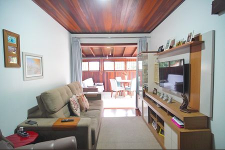 Apartamento à venda com 2 quartos, 53m² em Cristo Rei, São Leopoldo