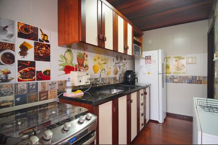 Apartamento à venda com 53m², 2 quartos e 2 vagasCozinha