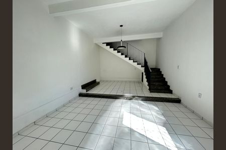 Sala de casa de condomínio para alugar com 2 quartos, 70m² em Anchieta, Nilópolis