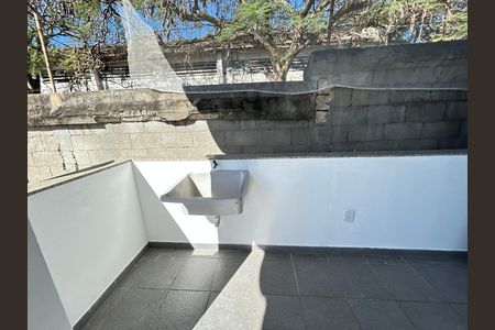 Casa de condomínio para alugar com 70m², 2 quartos e sem vagaÁrea de Serviço