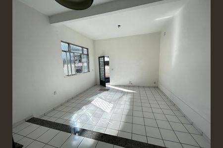 Casa de condomínio para alugar com 70m², 2 quartos e sem vagaSala