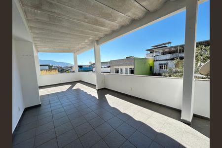 Casa de condomínio para alugar com 70m², 2 quartos e sem vagaTerraço