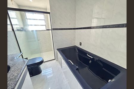 Casa de condomínio para alugar com 70m², 2 quartos e sem vagaBanheiro da Suíte