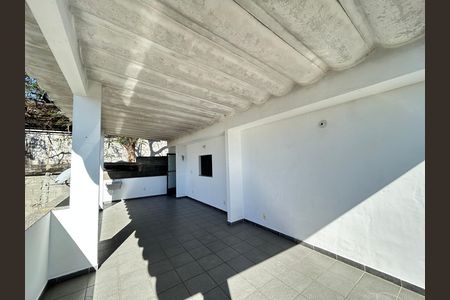 Casa de condomínio para alugar com 70m², 2 quartos e sem vagaTerraço