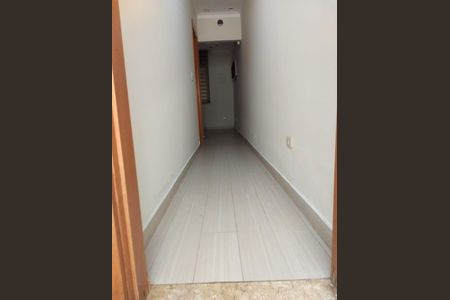 Casa para alugar com 360m², 5 quartos e 2 vagas Casa para alugar com 360m², 5 quartos e 2 vagasCorredor