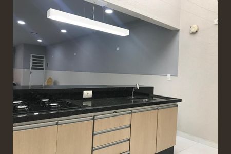 Casa para alugar com 360m², 5 quartos e 2 vagas Casa para alugar com 360m², 5 quartos e 2 vagasCozinha