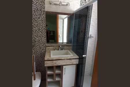 Casa para alugar com 360m², 5 quartos e 2 vagas Casa para alugar com 360m², 5 quartos e 2 vagasBanheiro