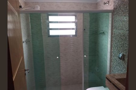 Casa para alugar com 360m², 5 quartos e 2 vagas Casa para alugar com 360m², 5 quartos e 2 vagasBanheiro