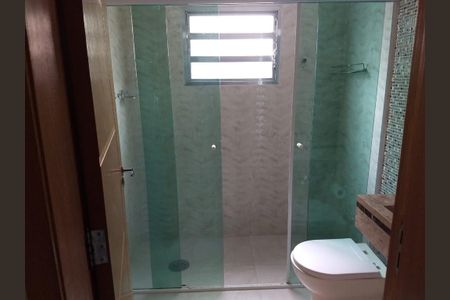 Casa para alugar com 360m², 5 quartos e 2 vagas Casa para alugar com 360m², 5 quartos e 2 vagasBanheiro