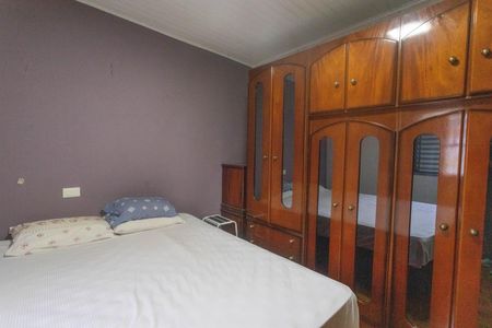 Casa à venda com 263m², 5 quartos e 6 vagasCasa 1 - quarto 2