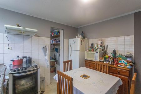 Casa à venda com 263m², 5 quartos e 6 vagasCasa 3 - cozinha 