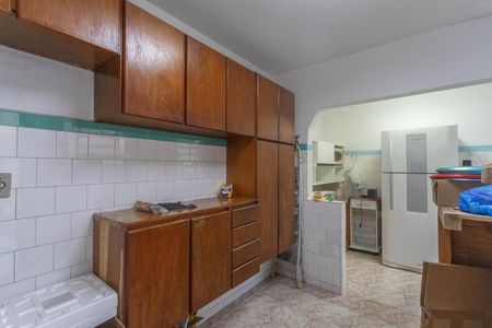 Casa à venda com 263m², 5 quartos e 6 vagasCasa 2 - cozinha 