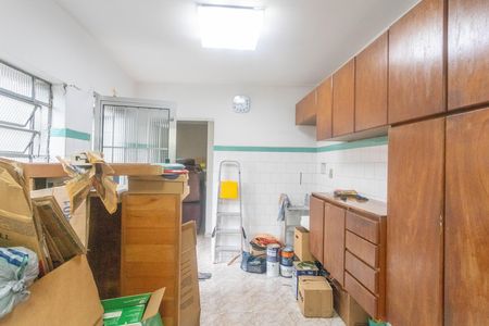 Casa à venda com 263m², 5 quartos e 6 vagasCasa 2 - cozinha 