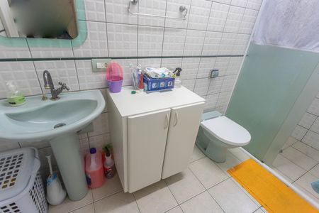 Casa à venda com 263m², 5 quartos e 6 vagasCasa 1 - banheiro 