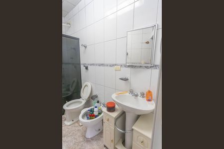 Casa à venda com 263m², 5 quartos e 6 vagasCasa 2 - banheiro 