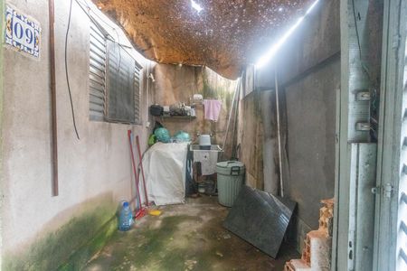 Casa à venda com 263m², 5 quartos e 6 vagasCasa 3 - lavanderia 