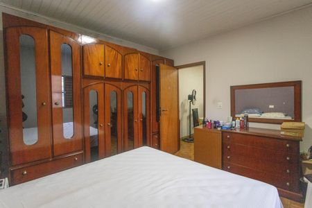 Casa à venda com 263m², 5 quartos e 6 vagasCasa 1 - quarto 2