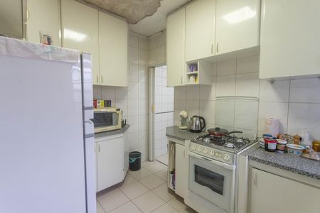Casa à venda com 263m², 5 quartos e 6 vagasCasa 1 - cozinha 