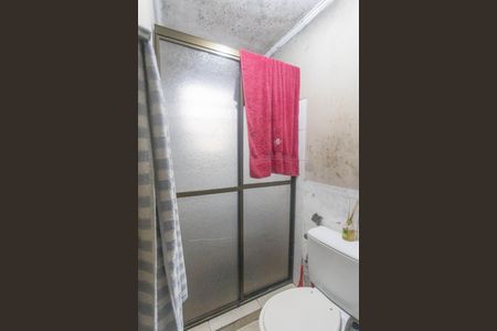 Casa à venda com 263m², 5 quartos e 6 vagasCasa 3 - banheiro 